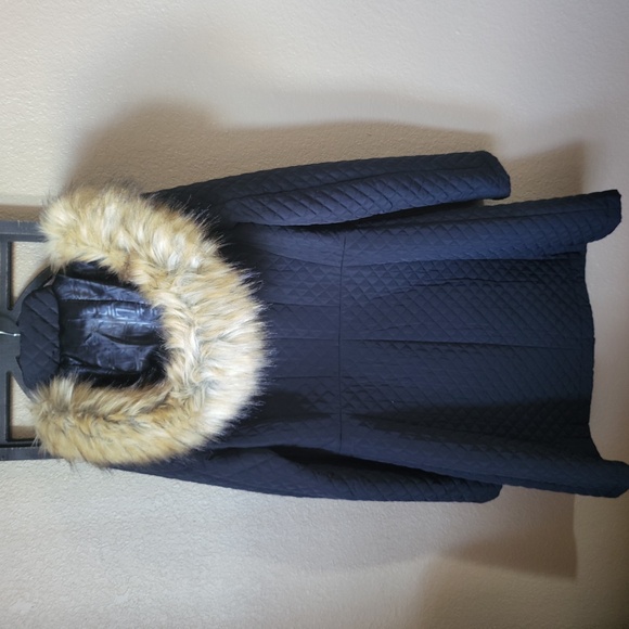 IVANKA TRUMP Dark Blue Quilted Puffer with Faux Fur - Picture 3 of 7